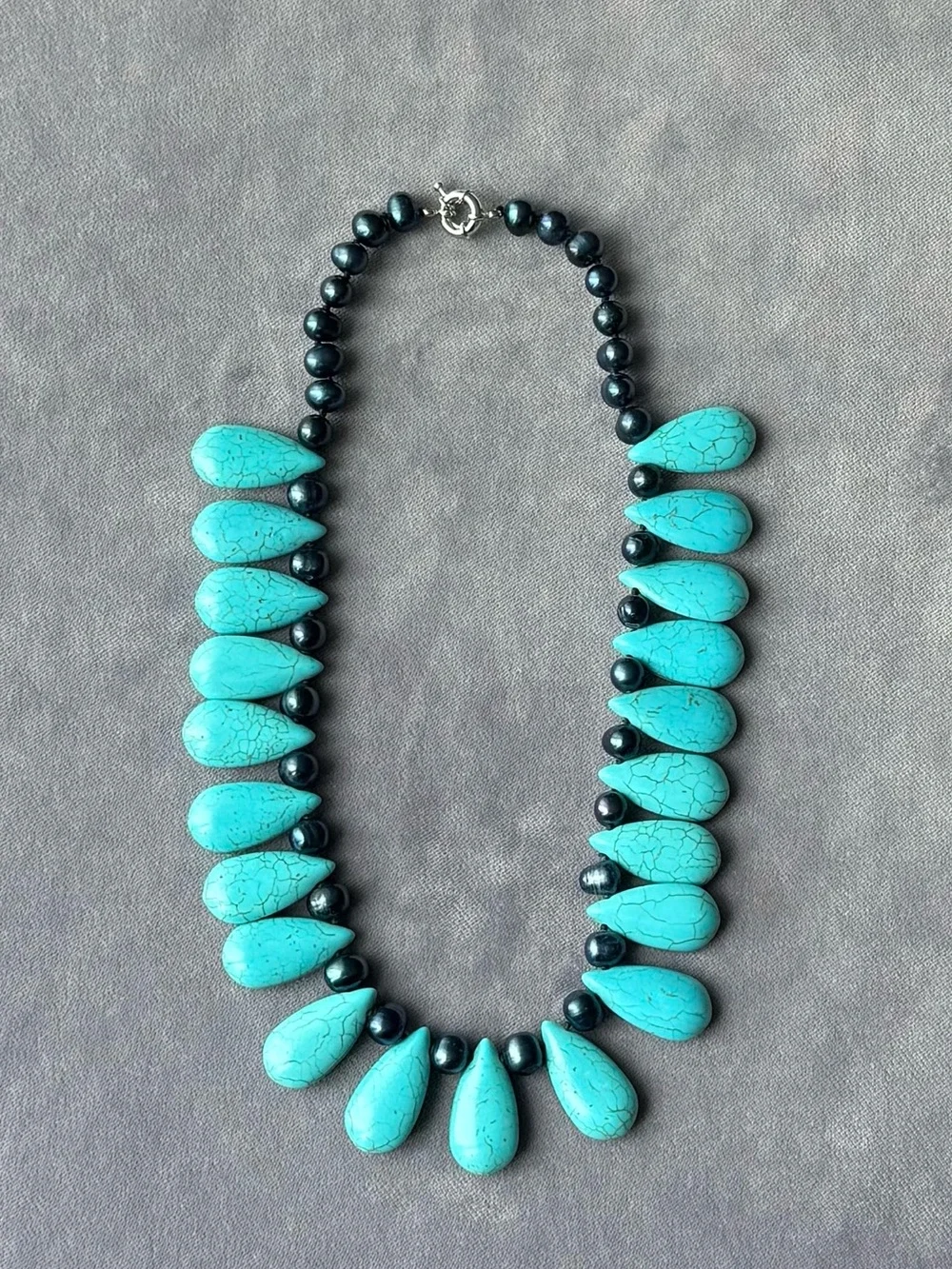 NWOT Tuckernuck Turquoise and Black Pearl Necklace